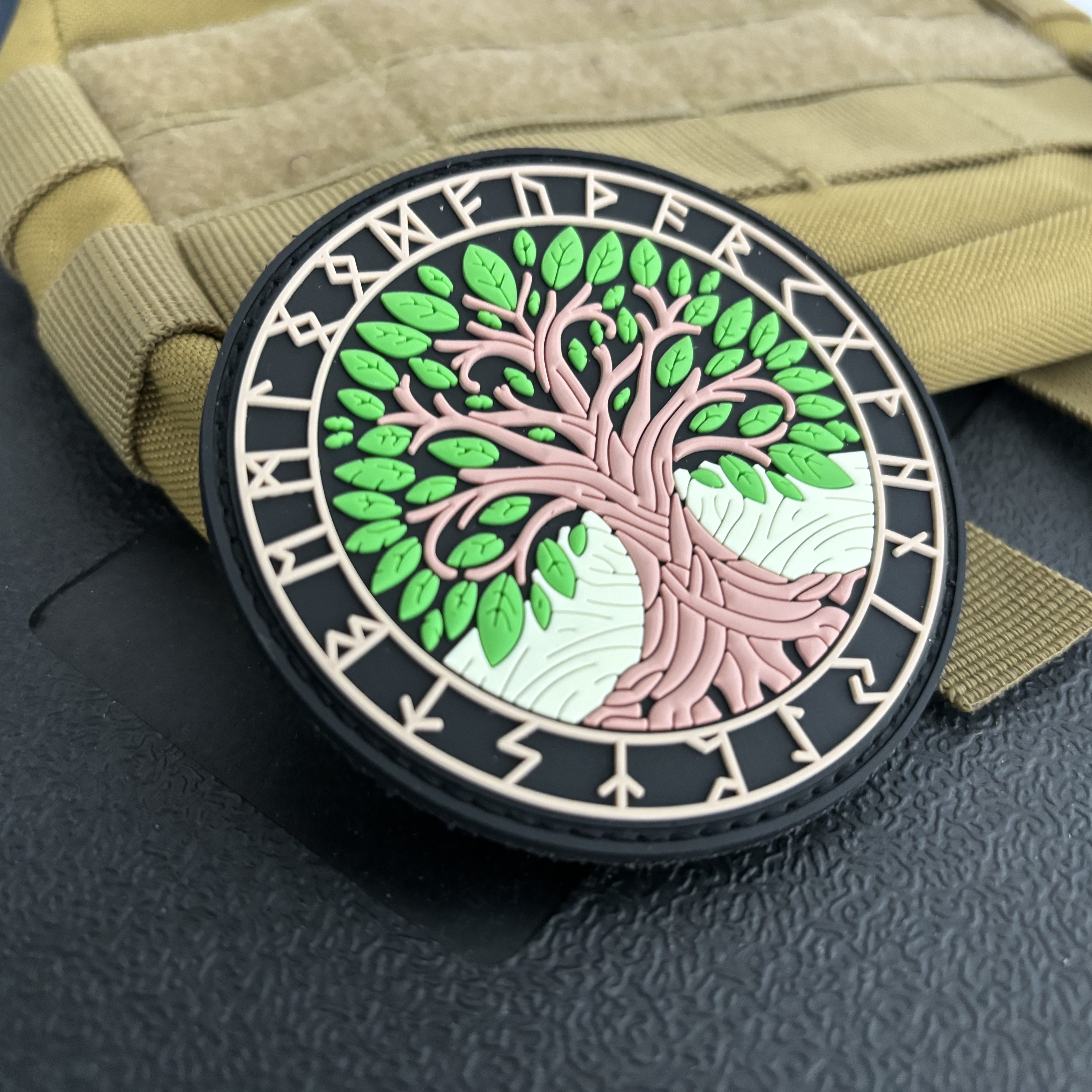 Yggdrasil Viking Totem PVC Pat - Urban Backpack Tactical のレビューと価格